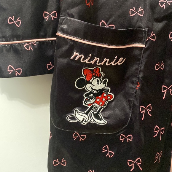 Minnie Mouse pajama robe - Picture 3 of 6